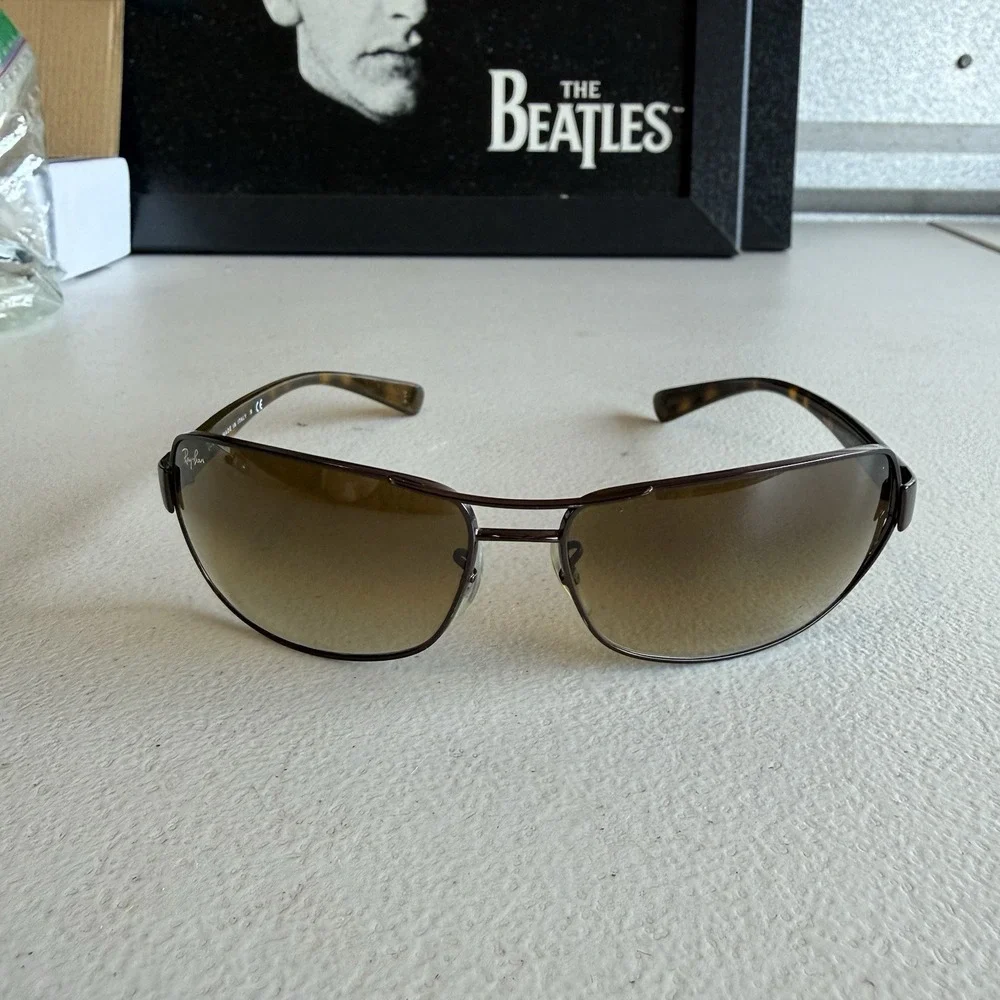 Ray-Ban RB3379 014 51  64-15-130‎ Sunglasses RARE Made In Italy